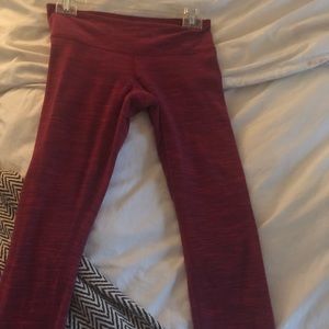 * LULULEMON* Redish/pinkish CROPPED leggings